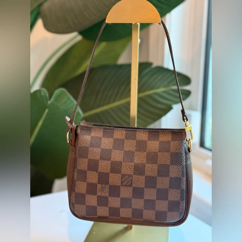 Louis Vuitton ‘Trousse’ Pochette - Picture 5 of 13